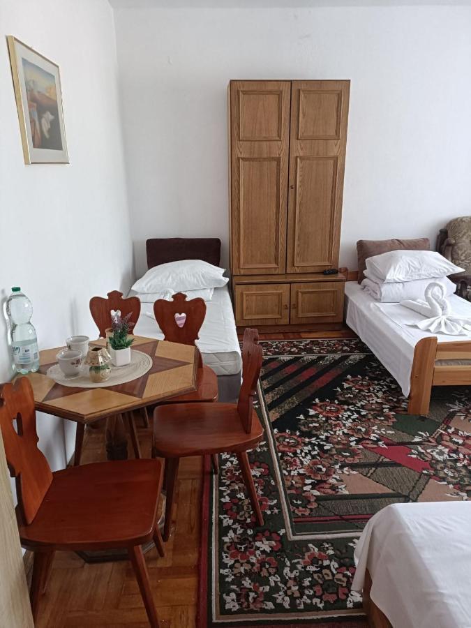 Hostel Πόζναν Εξωτερικό φωτογραφία
