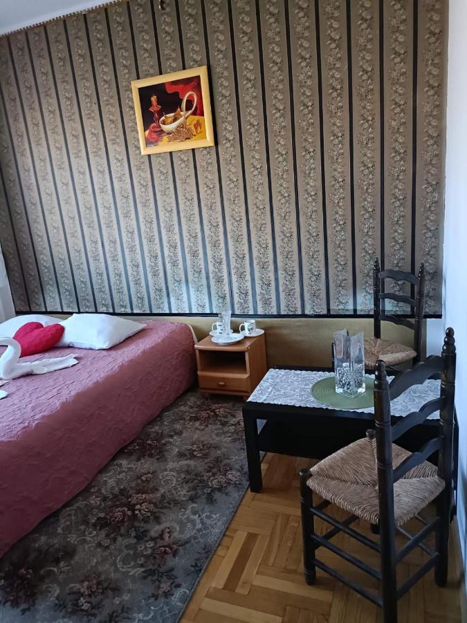 Hostel Πόζναν Εξωτερικό φωτογραφία