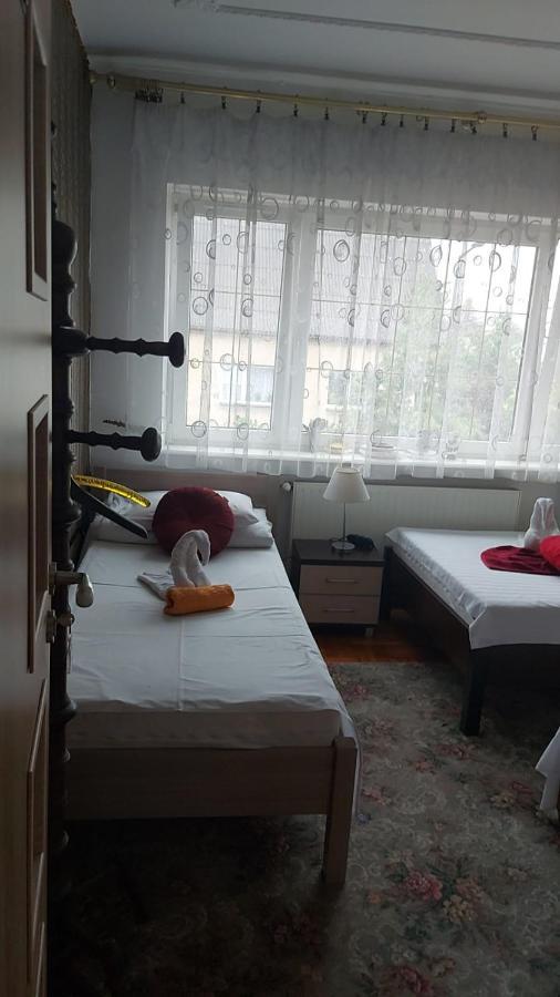 Hostel Πόζναν Εξωτερικό φωτογραφία