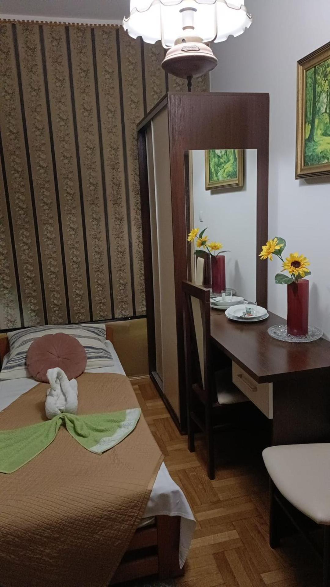 Hostel Πόζναν Εξωτερικό φωτογραφία