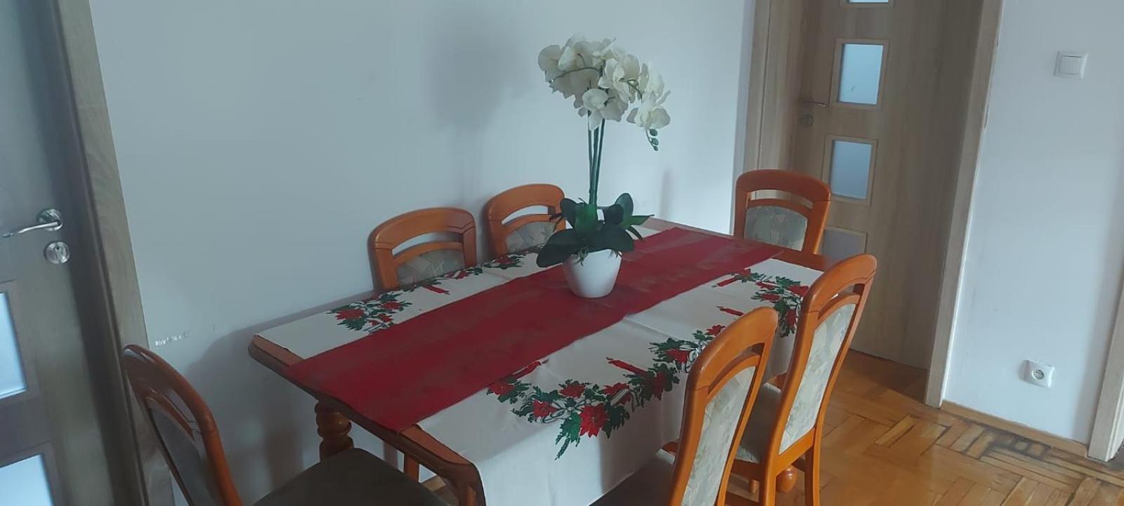 Hostel Πόζναν Εξωτερικό φωτογραφία